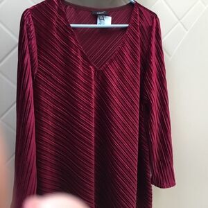 NWT. Alfani Brand Pleated Velvet L/S  Top Sz. 2X.
